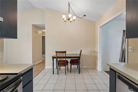 House in Holiday, Florida 2 bedrooms, 94.02 sq.m. № 2112527 - photo 11