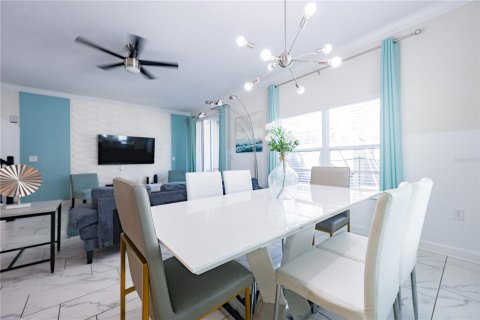 Adosado en venta en Davenport, Florida, 5 dormitorios, 201.32 m2 № 2222866 - foto 10