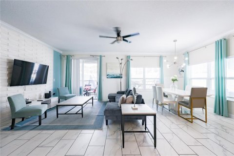 Adosado en venta en Davenport, Florida, 5 dormitorios, 201.32 m2 № 2222866 - foto 8