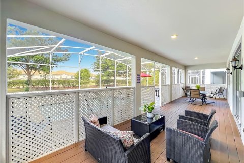Casa en venta en Davenport, Florida, 8 dormitorios, 363.15 m2 № 2202699 - foto 4