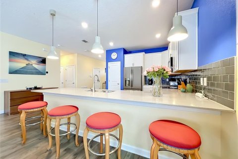 Casa en venta en Davenport, Florida, 8 dormitorios, 363.15 m2 № 2202699 - foto 18