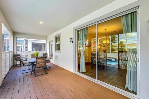 Casa en venta en Davenport, Florida, 8 dormitorios, 363.15 m2 № 2202699 - foto 2