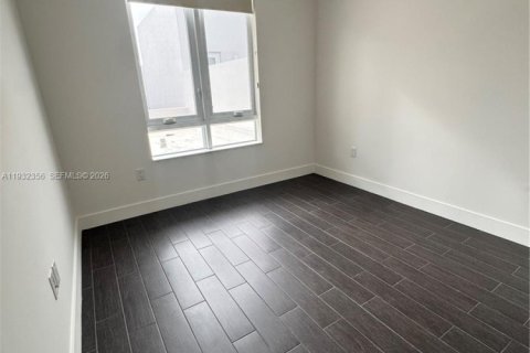 Touwnhouse à vendre à Doral, Floride: 4 chambres, 172.98 m2 № 2059939 - photo 20