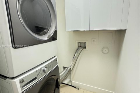 Touwnhouse à vendre à Doral, Floride: 4 chambres, 172.98 m2 № 2059939 - photo 28