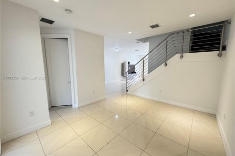 Touwnhouse à vendre à Doral, Floride: 4 chambres, 172.98 m2 № 2059939 - photo 17