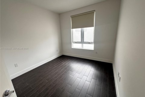 Touwnhouse à vendre à Doral, Floride: 4 chambres, 172.98 m2 № 2059939 - photo 23