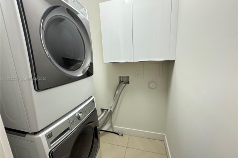 Touwnhouse à vendre à Doral, Floride: 4 chambres, 172.98 m2 № 2059939 - photo 27