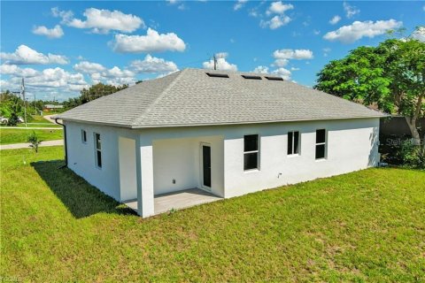 Villa ou maison à vendre à Lehigh Acres, Floride: 3 chambres, 127.65 m2 № 2291720 - photo 14