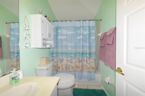 House in Port Charlotte, Florida 3 bedrooms, 128.21 sq.m. № 2226039 - photo 28