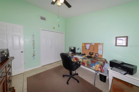 House in Port Charlotte, Florida 3 bedrooms, 128.21 sq.m. № 2226039 - photo 26