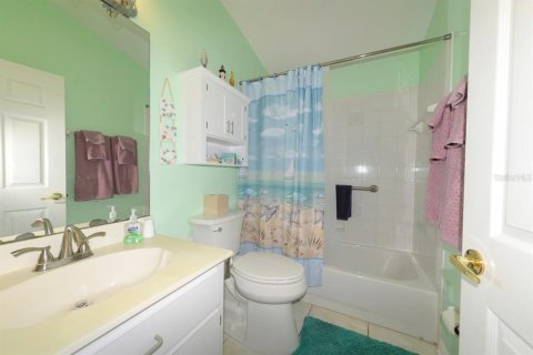 House in Port Charlotte, Florida 3 bedrooms, 128.21 sq.m. № 2226039 - photo 29