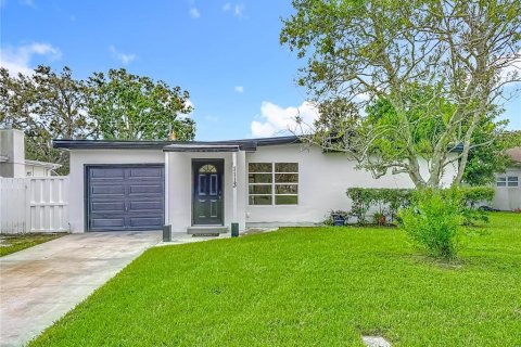 Villa ou maison à vendre à Largo, Floride: 3 chambres, 110.37 m2 № 1899298 - photo 1