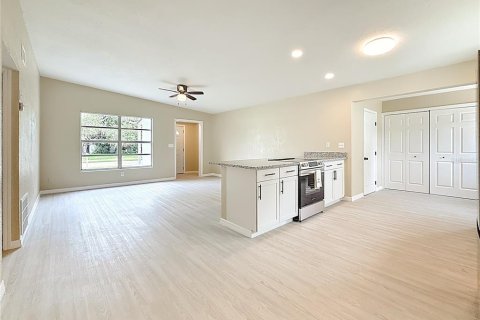 Villa ou maison à vendre à Largo, Floride: 3 chambres, 110.37 m2 № 1899298 - photo 12