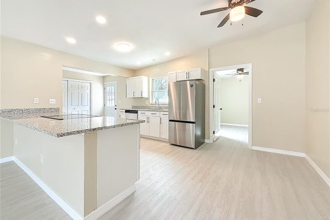 Villa ou maison à vendre à Largo, Floride: 3 chambres, 110.37 m2 № 1899298 - photo 8