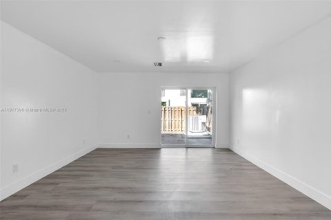 Villa ou maison à vendre à Sunrise, Floride: 3 chambres, 145.86 m2 № 1974619 - photo 17