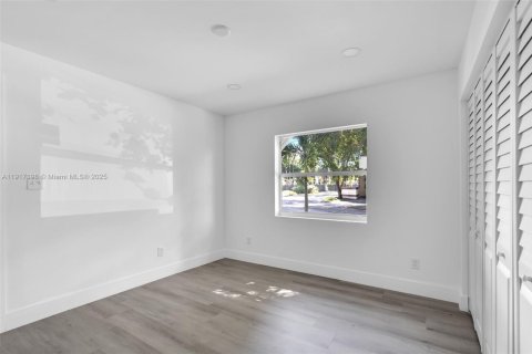 Villa ou maison à vendre à Sunrise, Floride: 3 chambres, 145.86 m2 № 1974619 - photo 15