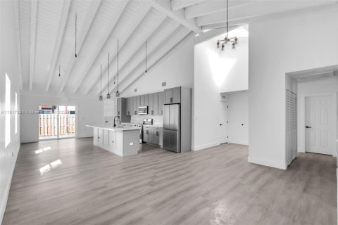 Villa ou maison à vendre à Sunrise, Floride: 3 chambres, 145.86 m2 № 1974619 - photo 4