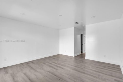 Villa ou maison à vendre à Sunrise, Floride: 3 chambres, 145.86 m2 № 1974619 - photo 19