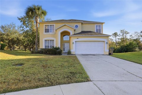 Villa ou maison à Kissimmee, Floride 8 chambres, 270.72 m2 № 2375873