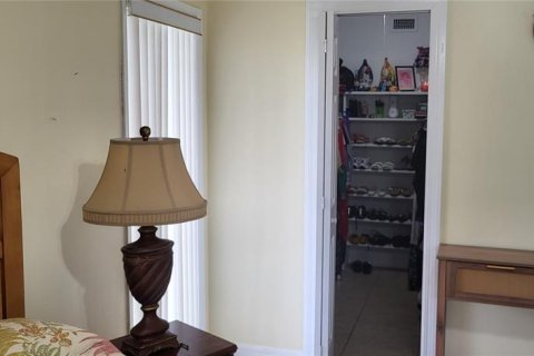 Copropriété à vendre à Tampa, Floride: 1 chambre, 65.96 m2 № 1916006 - photo 12