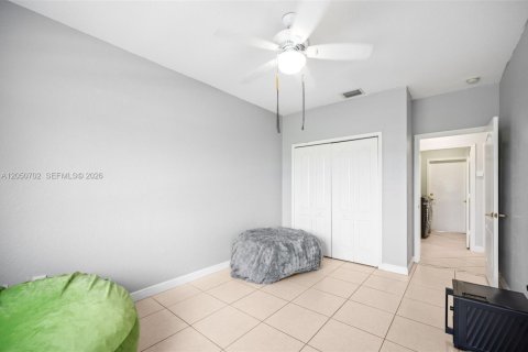 Villa ou maison à vendre à Miami, Floride: 4 chambres, 234.86 m2 № 2173335 - photo 23