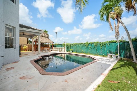 Villa ou maison à vendre à Miami, Floride: 4 chambres, 234.86 m2 № 2173335 - photo 30