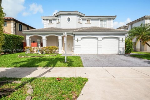 Villa ou maison à Miami, Floride 4 chambres, 234.86 m2 № 2173335
