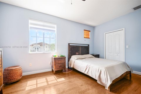 Villa ou maison à vendre à Miami, Floride: 4 chambres, 234.86 m2 № 2173335 - photo 18