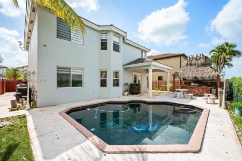 Villa ou maison à vendre à Miami, Floride: 4 chambres, 234.86 m2 № 2173335 - photo 3