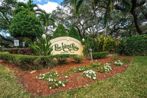 Condominio en venta en Davie, Florida, 2 dormitorios, 128.67 m2 № 1971993 - foto 13