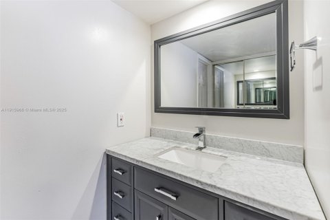 Condominio en venta en Davie, Florida, 2 dormitorios, 128.67 m2 № 1971993 - foto 11