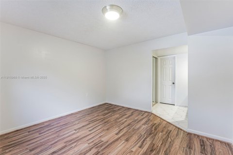 Condominio en venta en Davie, Florida, 2 dormitorios, 128.67 m2 № 1971993 - foto 24