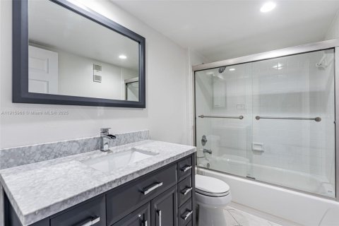 Condominio en venta en Davie, Florida, 2 dormitorios, 128.67 m2 № 1971993 - foto 8