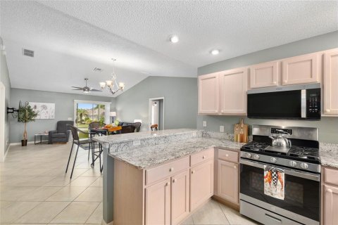 Casa en venta en The Villages, Florida, 3 dormitorios, 117.52 m2 № 1838881 - foto 8