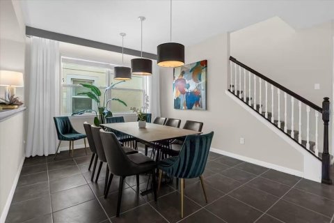 Casa en venta en Kissimmee, Florida, 9 dormitorios, 405.33 m2 № 1908666 - foto 11