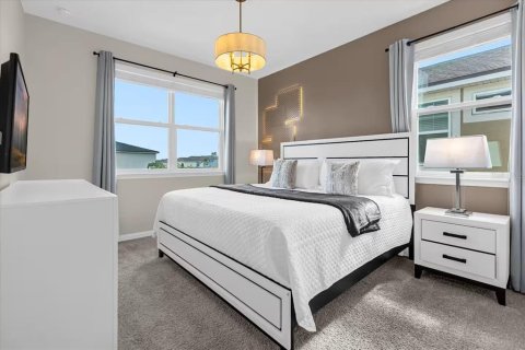 Casa en venta en Kissimmee, Florida, 9 dormitorios, 405.33 m2 № 1908666 - foto 21