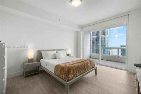 Condo in Miami, Florida, 1 bedroom  № 1991618 - photo 23