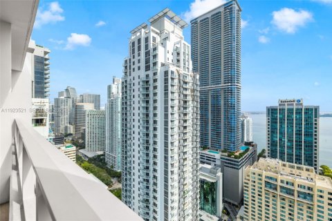 Condo in Miami, Florida, 1 bedroom  № 1991618 - photo 11
