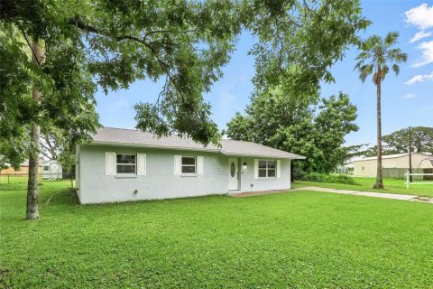 House in Edgewater, Florida 3 bedrooms, 125.42 sq.m. № 1914347 - photo 3