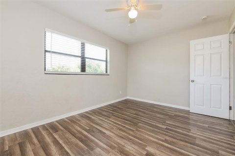 Villa ou maison à louer à Orlando, Floride: 3 chambres, 115.2 m2 № 1842040 - photo 16
