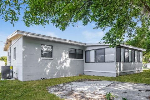 Villa ou maison à louer à Orlando, Floride: 3 chambres, 115.2 m2 № 1842040 - photo 3