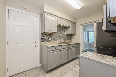 Villa ou maison à louer à Orlando, Floride: 3 chambres, 115.2 m2 № 1842040 - photo 10