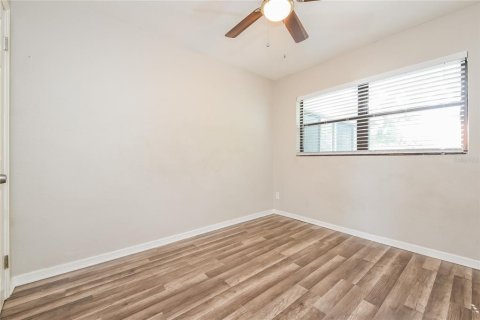 Villa ou maison à louer à Orlando, Floride: 3 chambres, 115.2 m2 № 1842040 - photo 14