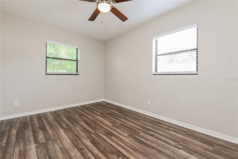 Villa ou maison à louer à Orlando, Floride: 3 chambres, 115.2 m2 № 1842040 - photo 13