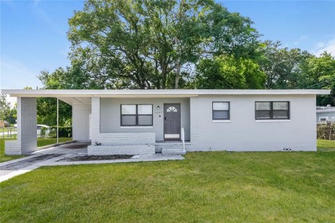 Villa ou maison à louer à Orlando, Floride: 3 chambres, 115.2 m2 № 1842040 - photo 1