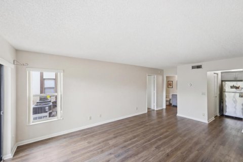 Condominio en venta en Palm City, Florida, 1 dormitorio, 77.11 m2 № 2078293 - foto 7