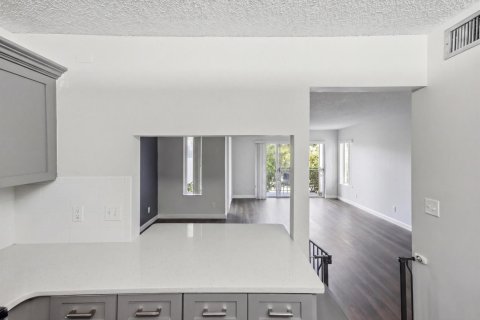 Condominio en venta en Palm City, Florida, 1 dormitorio, 77.11 m2 № 2078293 - foto 10