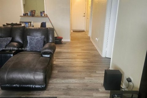 Condominio en venta en Plantation, Florida, 1 dormitorio, 87.33 m2 № 1888003 - foto 14