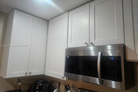 Condominio en venta en Plantation, Florida, 1 dormitorio, 87.33 m2 № 1888003 - foto 9