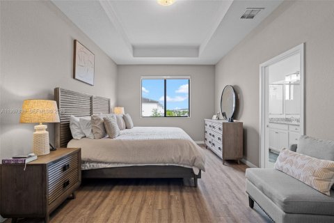 Townhouse in Homestead, Florida 4 bedrooms, 183.95 sq.m. № 2060390 - photo 19